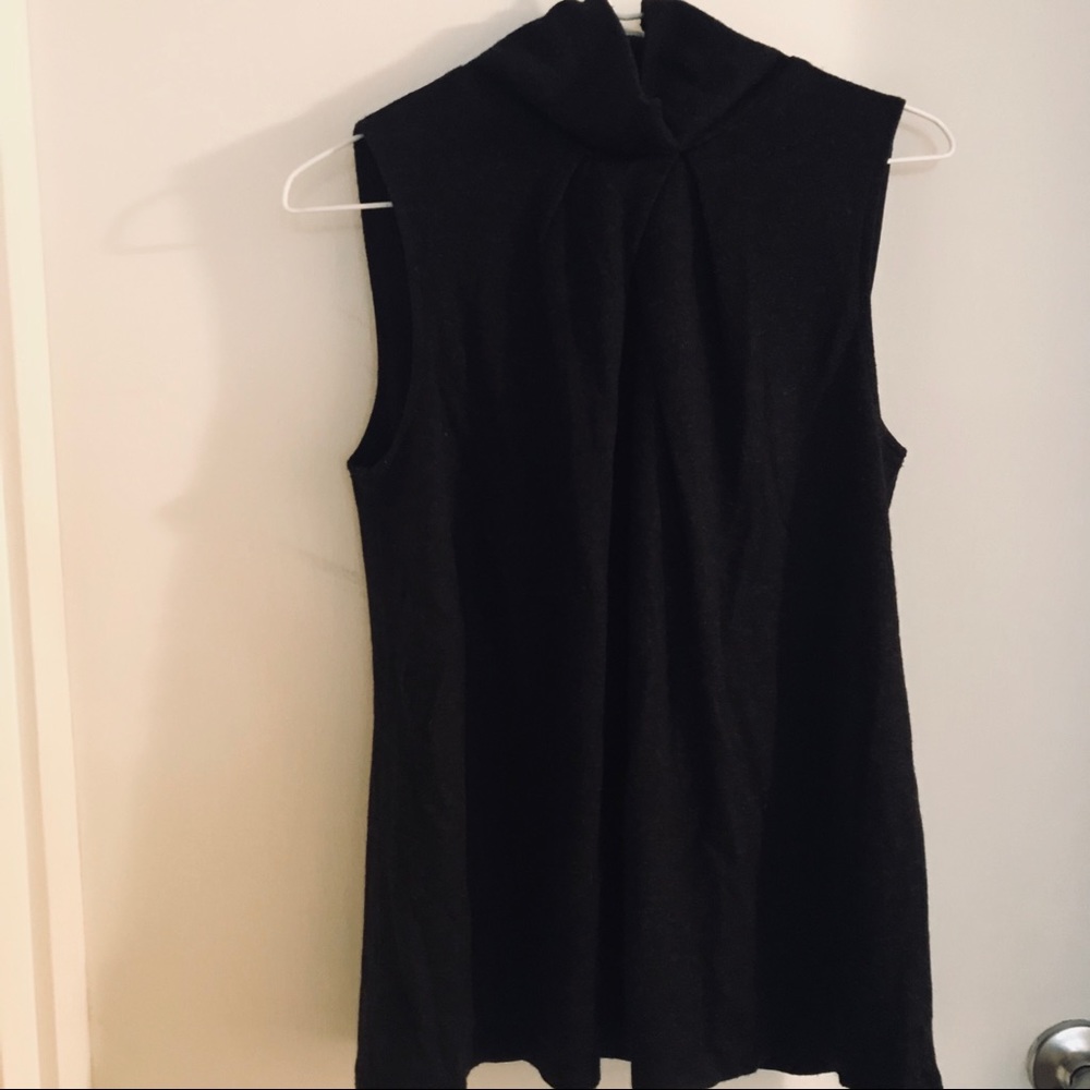 Dark grey Chelsea & Theodore knit top